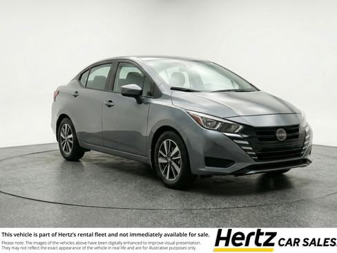 Used 2025 Nissan Versa SV image 1