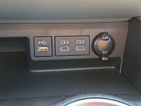 New 2026 Toyota Highlander Platinum AWD/4WD image 22