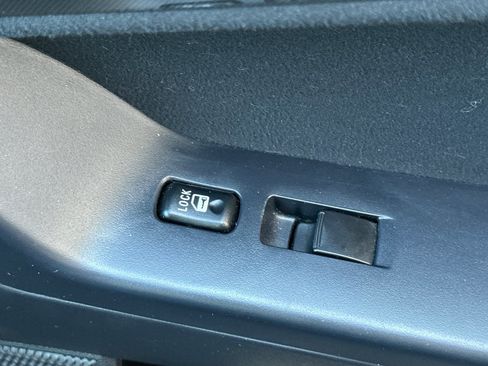 Used 2011 Mitsubishi Lancer Evolution GSR image 21