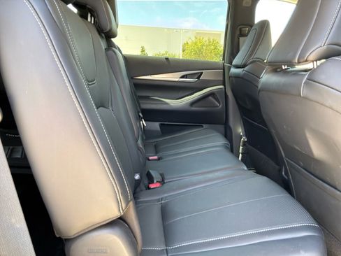 Used 2023 INFINITI QX60 Luxe w/ Cargo Package FWD image 19
