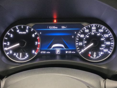 Used 2025 Nissan Sentra SV FWD image 23