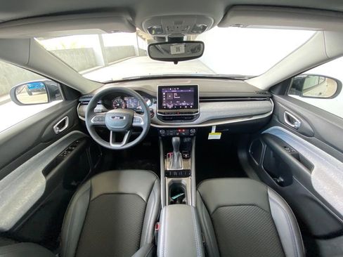 New 2022 Jeep Compass Latitude w/ Sun and Sound Group image 29