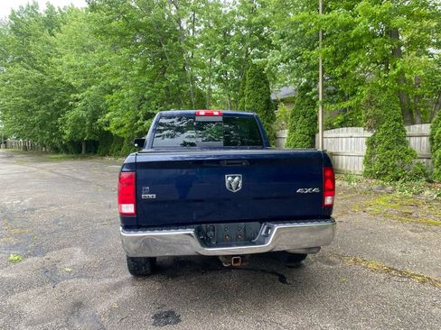 Used 2017 RAM 1500 Classic SLT AWD/4WD image 4