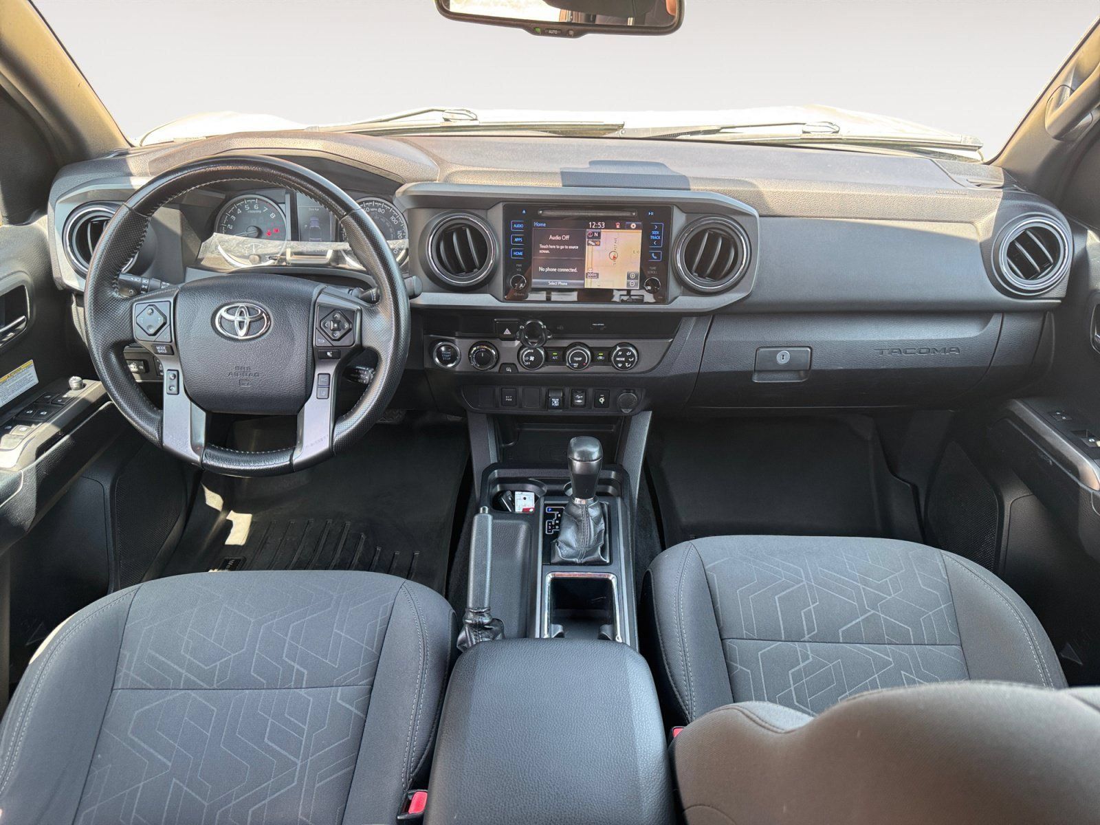 Used 2019 Toyota Tacoma TRD Off-Road AWD/4WD image 10