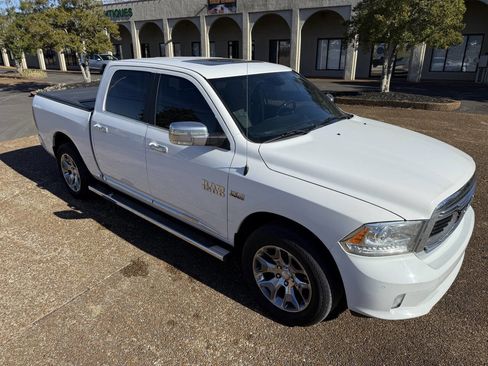 Used 2018 RAM 1500 Limited image 3