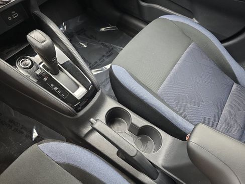 Used 2025 Nissan Versa SV w/ Trunk Package FWD image 22