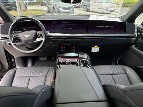 New 2026 Cadillac Escalade IQL Luxury image 15