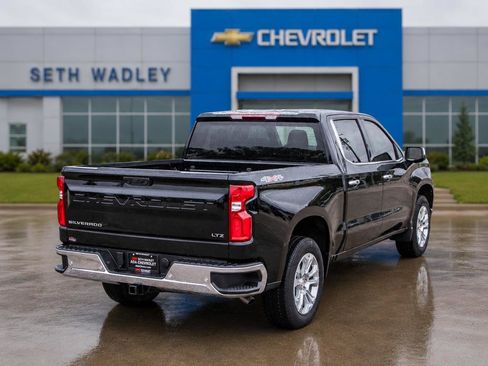 Used 2025 Chevrolet Silverado 1500 LTZ AWD/4WD image 7