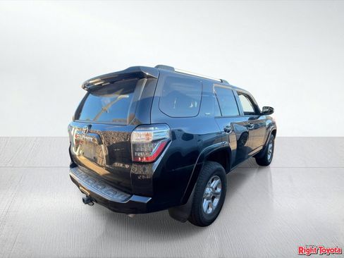 Certified 2024 Toyota 4Runner SR5 AWD/4WD image 3