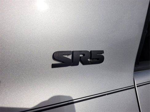 Used 2016 Toyota 4Runner SR5 Premium image 7