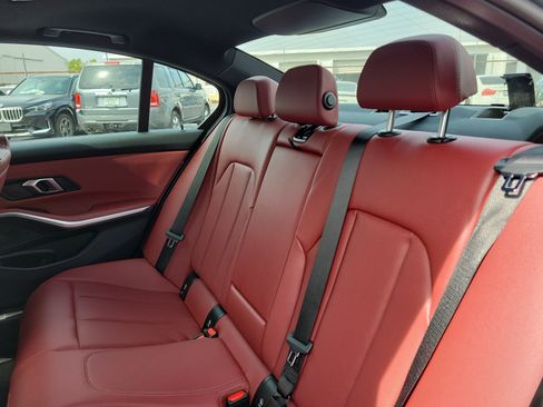 Used 2025 BMW 330i xDrive Sedan image 11