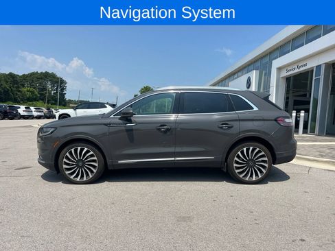 Used 2023 Lincoln Nautilus Black Label AWD/4WD image 3