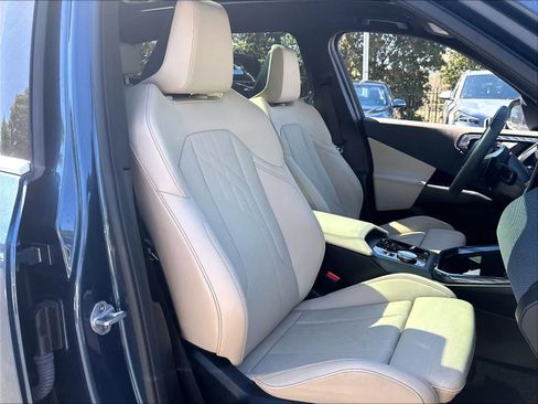 Used 2025 BMW X3 xDrive30i w/ Premium Package AWD/4WD image 30