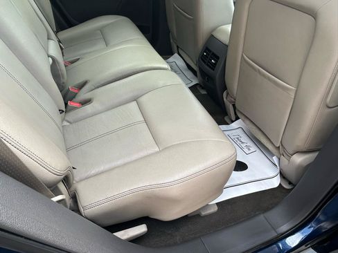 Used 2012 Ford Edge Limited FWD image 11