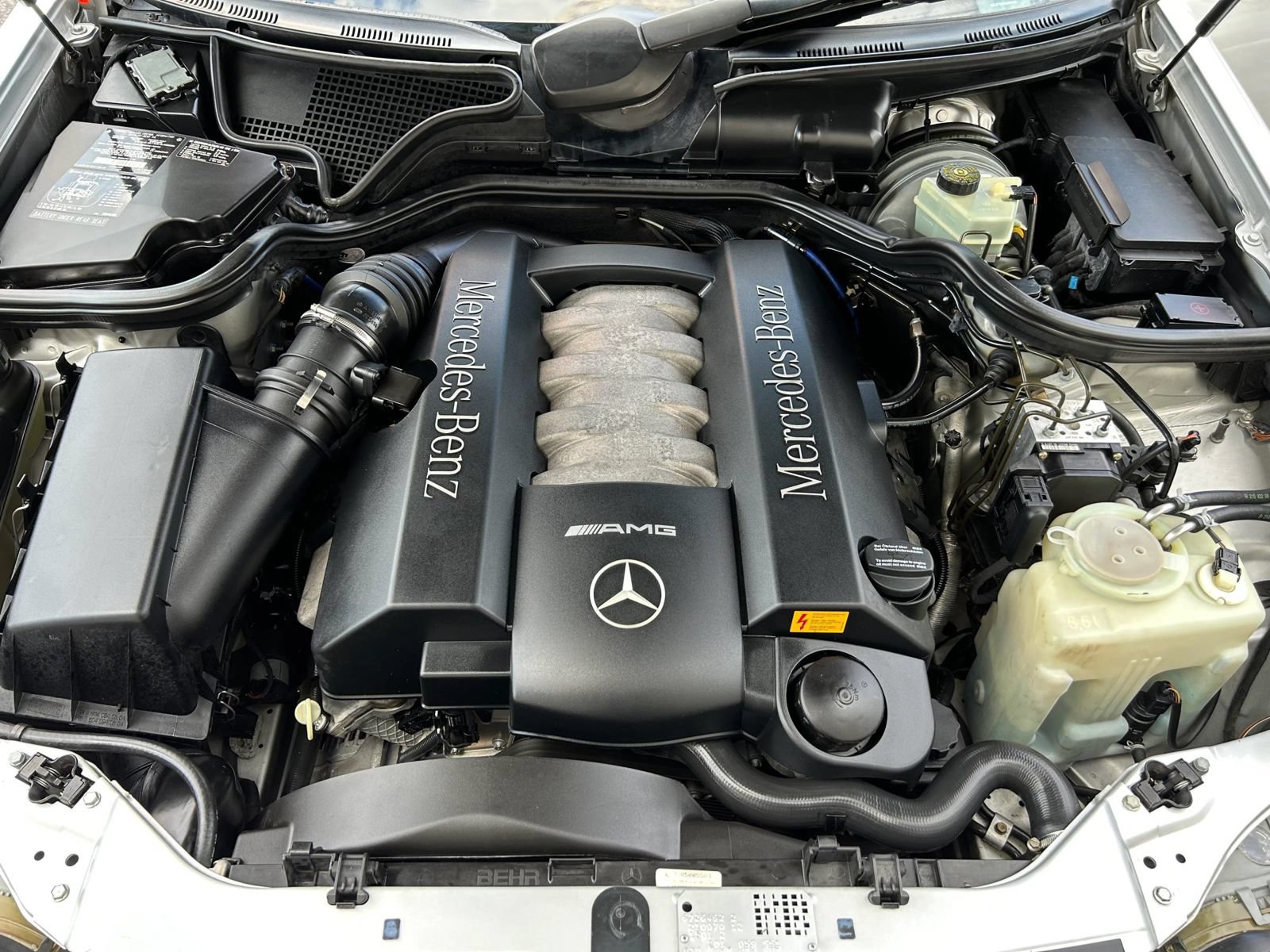 Used 1999 Mercedes-Benz E 430 Sedan image 32