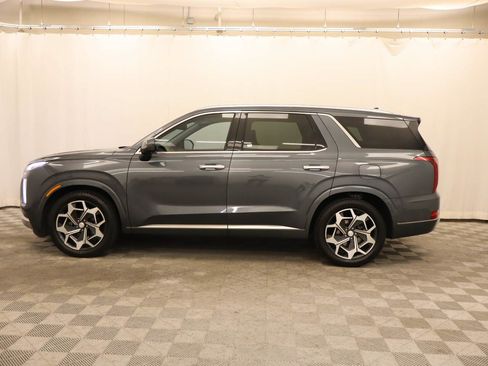 Used 2022 Hyundai Palisade Calligraphy FWD image 2