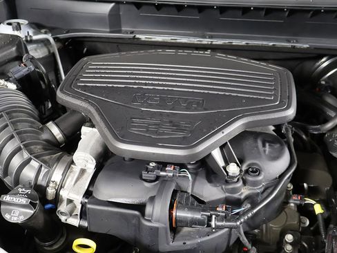 Used 2021 Cadillac XT5 Premium Luxury image 18