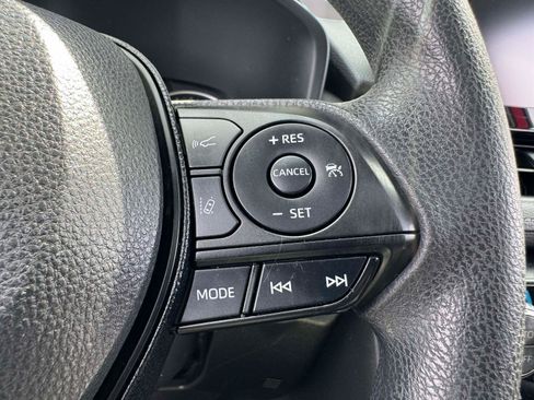 Used 2019 Toyota RAV4 XLE w/ Convenience Package AWD/4WD image 13