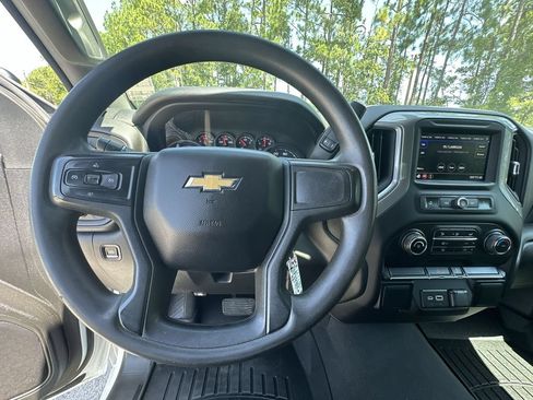 Certified 2023 Chevrolet Silverado 2500 Custom AWD/4WD image 11
