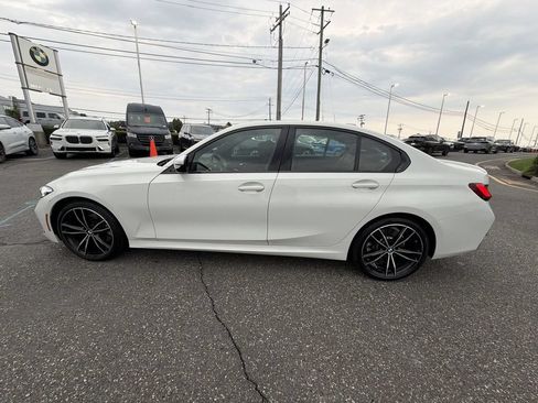 Used 2023 BMW 330i xDrive Sedan w/ M Sport Package AWD/4WD image 11