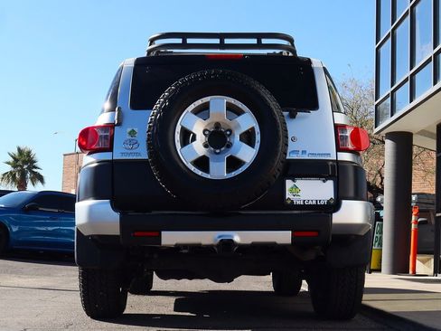 Used 2007 Toyota FJ Cruiser 4WD image 12