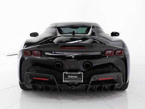 Used 2022 Ferrari SF90 Spider AWD/4WD image 12