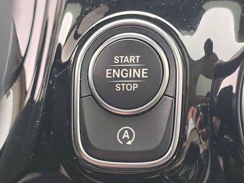 Used 2021 Mercedes-Benz GLA 250 4MATIC image 37