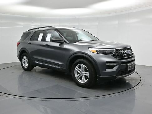 Certified 2023 Ford Explorer XLT w/ Equipment Group 202A image 61