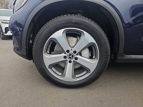 Used 2019 Mercedes-Benz GLC 300 4MATIC image 9
