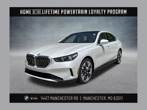 Certified 2026 BMW 530i xDrive w/ Premium Package AWD/4WD image 1