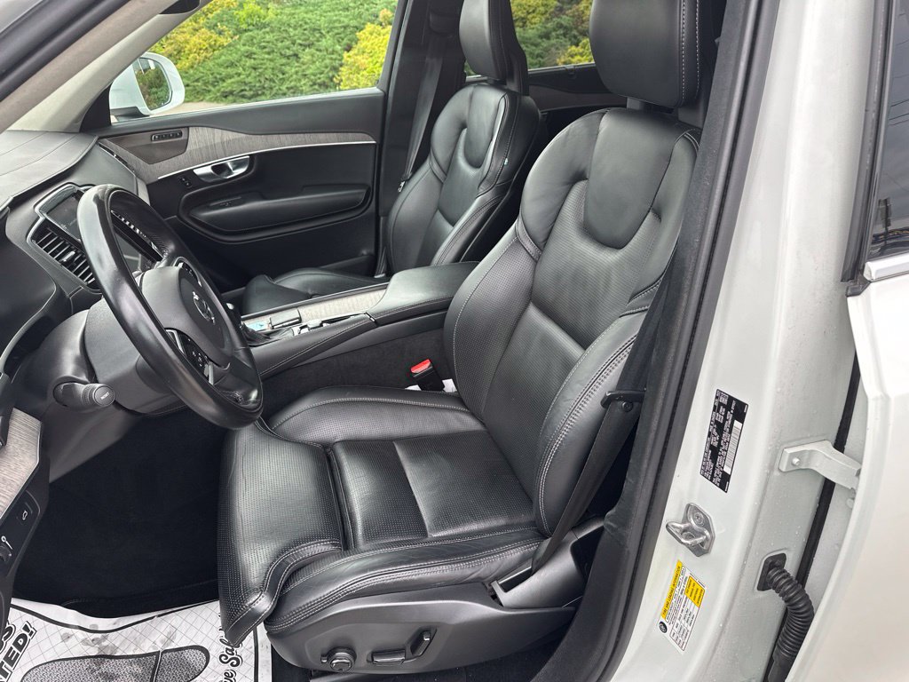 Used 2022 Volvo XC90 T6 Inscription w/ Lounge Package AWD/4WD image 22