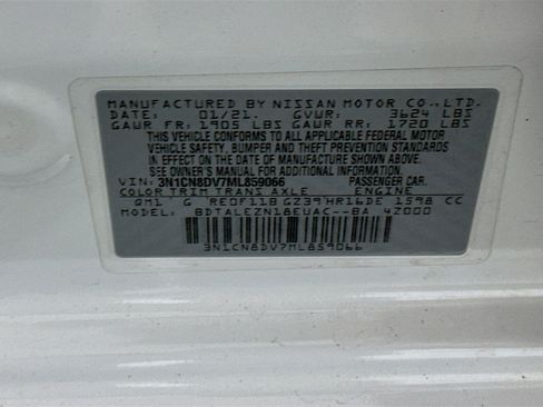 Used 2021 Nissan Versa S FWD image 12