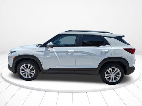Used 2023 Chevrolet TrailBlazer LT FWD image 7