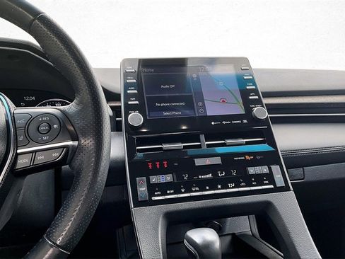Used 2021 Toyota Avalon Limited image 10