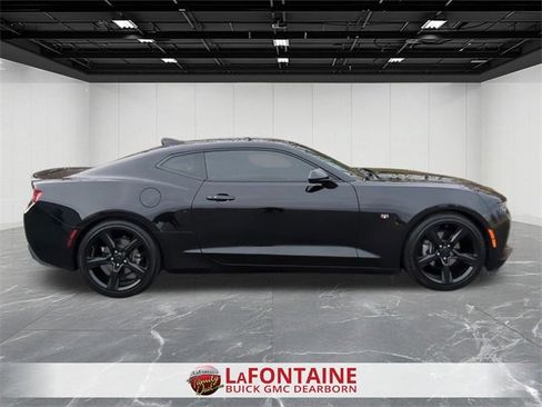 Certified 2018 Chevrolet Camaro LT w/ RS Package image 9