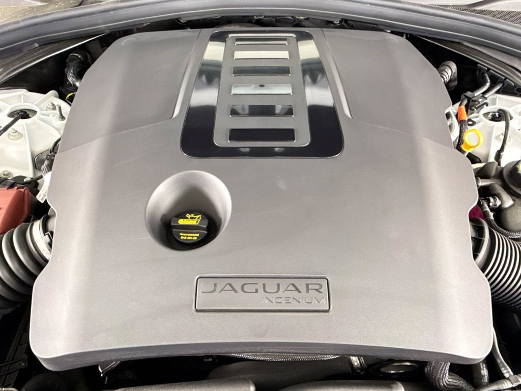 New 2026 Jaguar F-PACE R-Dynamic S AWD/4WD image 27