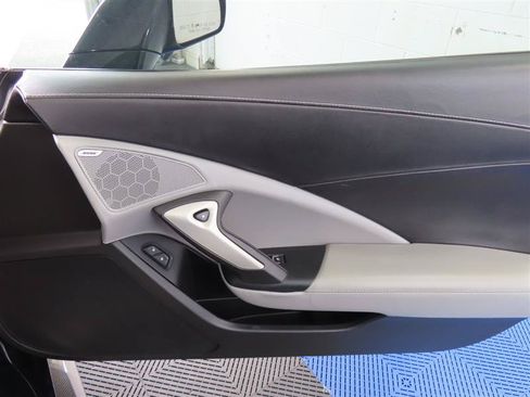 Used 2019 Chevrolet Corvette Stingray Convertible w/ 3LT Preferred Equipment Group RWD image 29