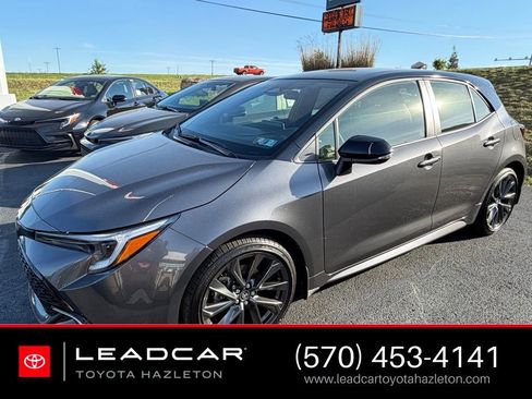 Used 2025 Toyota Corolla XSE FWD image 1