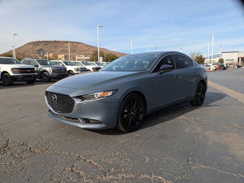 Used 2023 MAZDA MAZDA3 s image 8