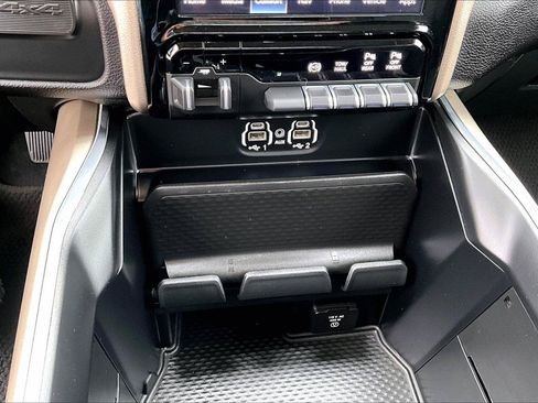 Used 2023 RAM 2500 Laramie AWD/4WD image 18