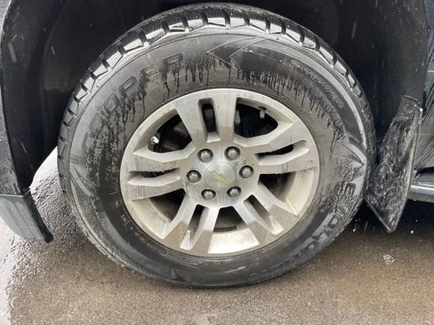 Used 2019 Chevrolet Tahoe LT image 4