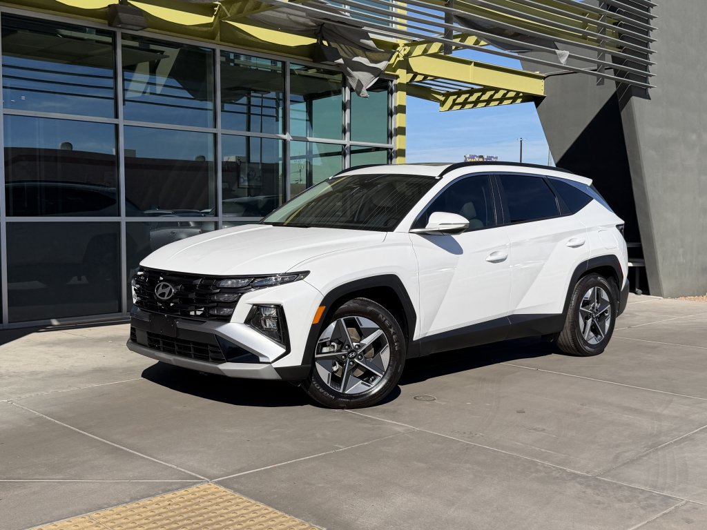 Used 2025 Hyundai Tucson SEL FWD image 1