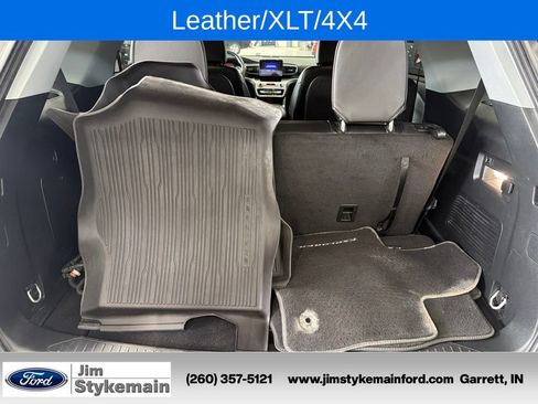 Used 2023 Ford Explorer XLT w/ XLT Sport Appearance Package AWD/4WD image 35