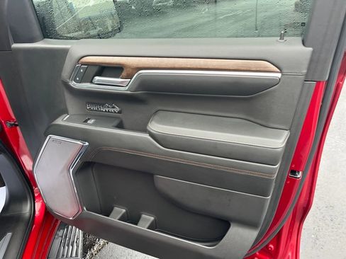 Used 2023 Chevrolet Silverado 1500 High Country w/ Technology Package image 29