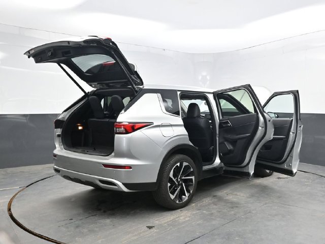 Used 2024 Mitsubishi Outlander SE AWD/4WD image 49