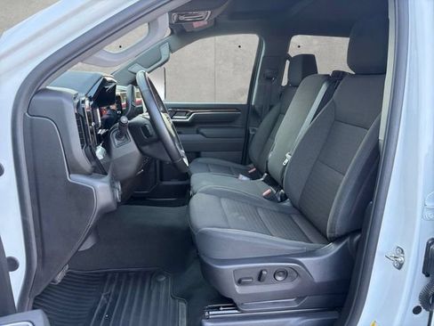 Used 2025 Chevrolet Silverado 2500 LT w/ Convenience Package AWD/4WD image 19