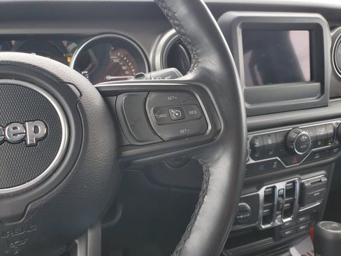Used 2023 Jeep Wrangler Unlimited w/ Cold Weather Group AWD/4WD image 24