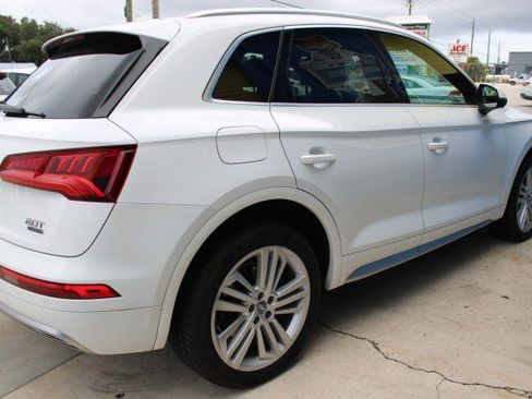 Used 2018 Audi Q5 2.0T Premium Plus w/ Premium Plus Package AWD/4WD image 3