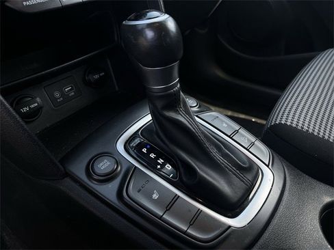 Used 2018 Hyundai Kona SEL image 21