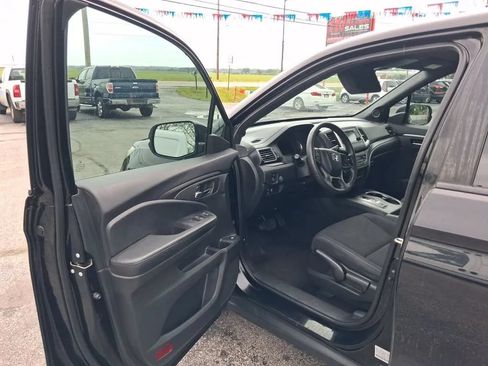 Used 2019 Honda Passport Sport image 9